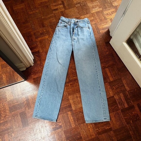 Amazing Levi's Ribcage Straight Size 25 Jeans - Picture 1 of 10